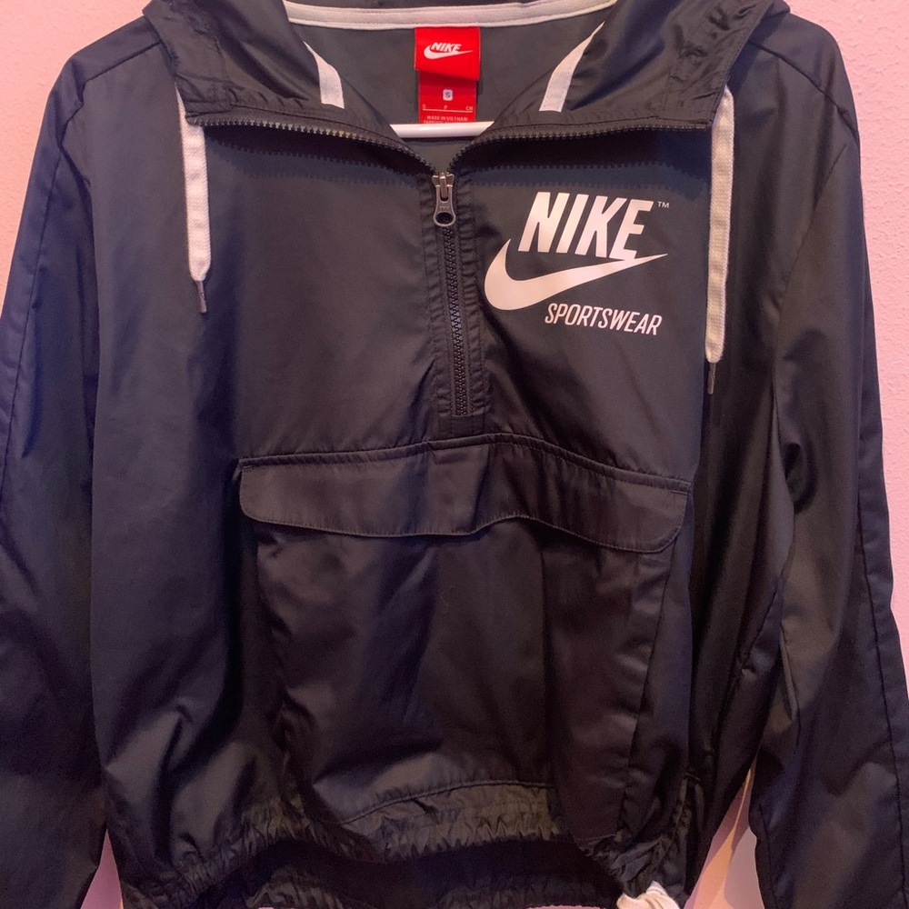 Nike windbreaker